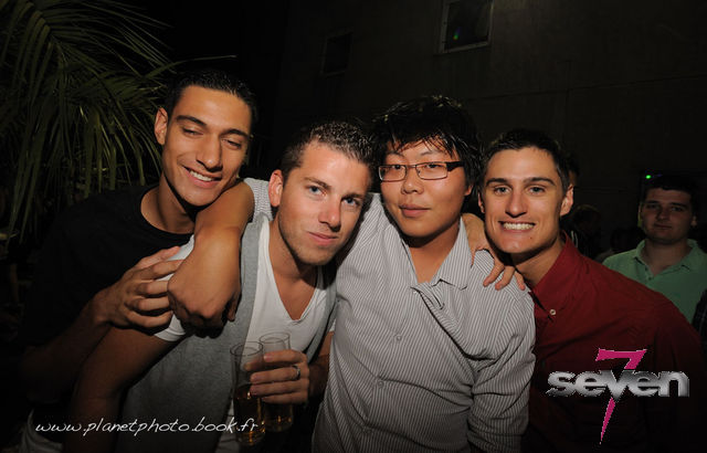 Cliquer pour voir l'image en taille réelle