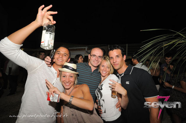 Cliquer pour voir l'image en taille réelle