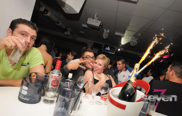 Cliquer pour voir l'image en taille réelle