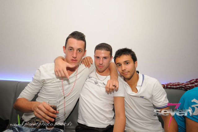 Cliquer pour voir l'image en taille réelle