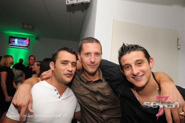 Cliquer pour voir l'image en taille réelle