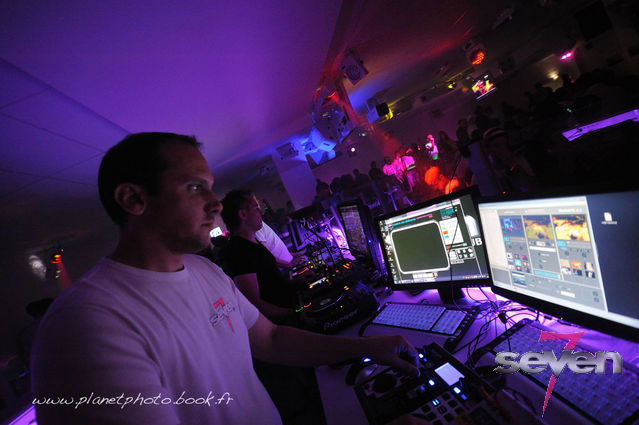 Cliquer pour voir l'image en taille réelle