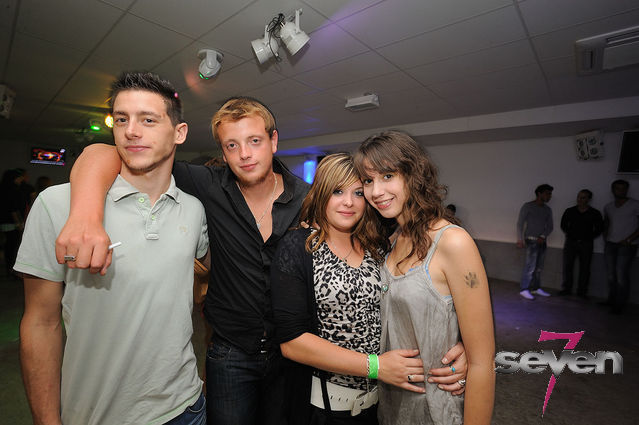 Cliquer pour voir l'image en taille réelle