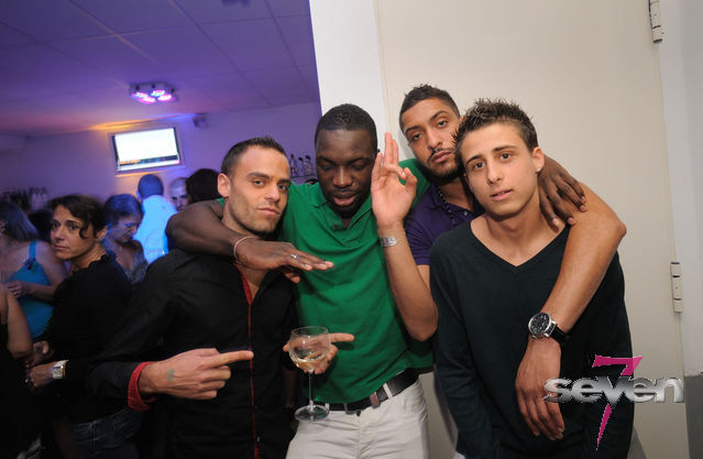 Cliquer pour voir l'image en taille réelle