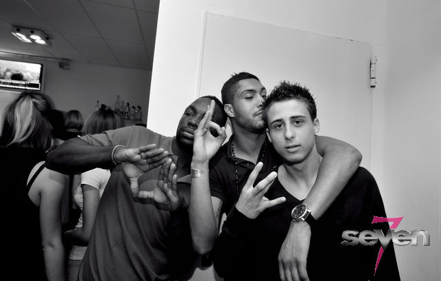 Cliquer pour voir l'image en taille réelle