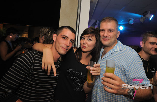 Cliquer pour voir l'image en taille réelle