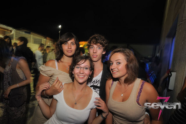 Cliquer pour voir l'image en taille réelle