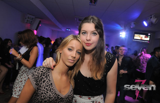 Cliquer pour voir l'image en taille réelle