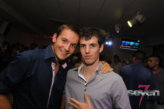 Cliquer pour voir l'image en taille réelle