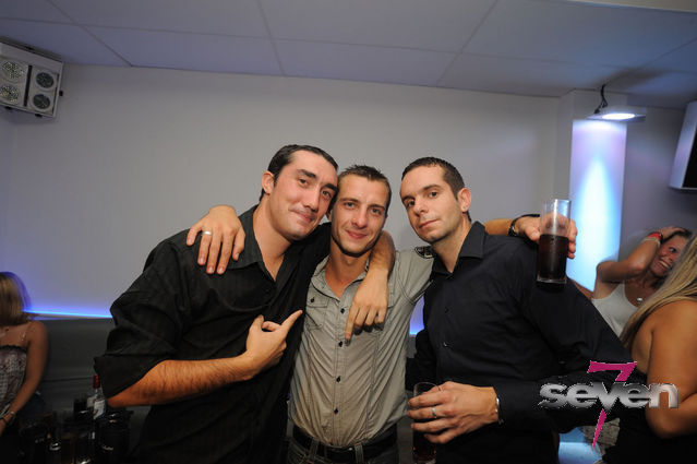 Cliquer pour voir l'image en taille réelle