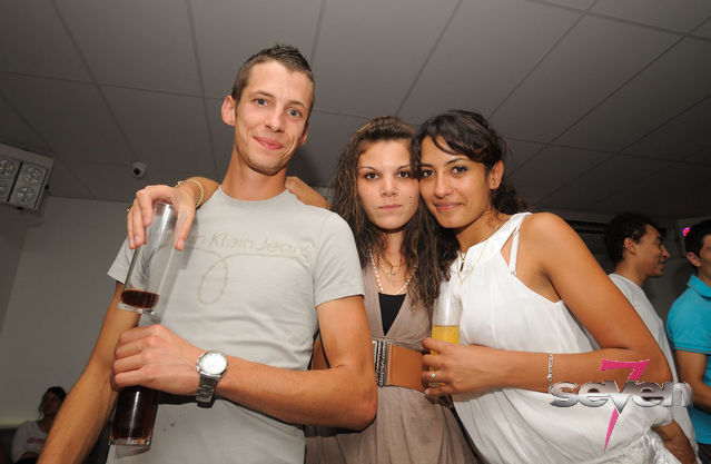 Cliquer pour voir l'image en taille réelle