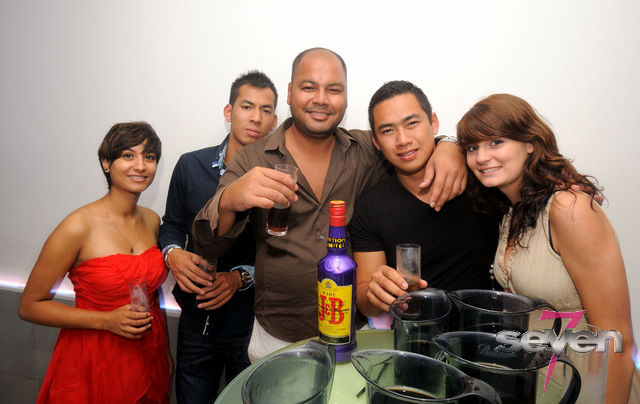 Cliquer pour voir l'image en taille réelle