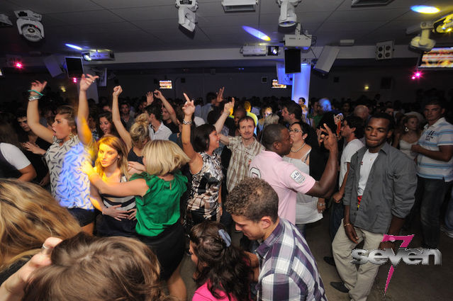 Cliquer pour voir l'image en taille réelle