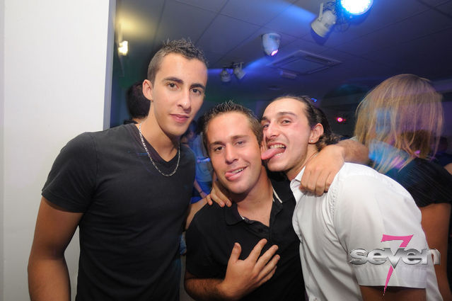 Cliquer pour voir l'image en taille réelle