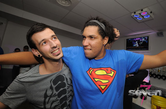 Cliquer pour voir l'image en taille réelle