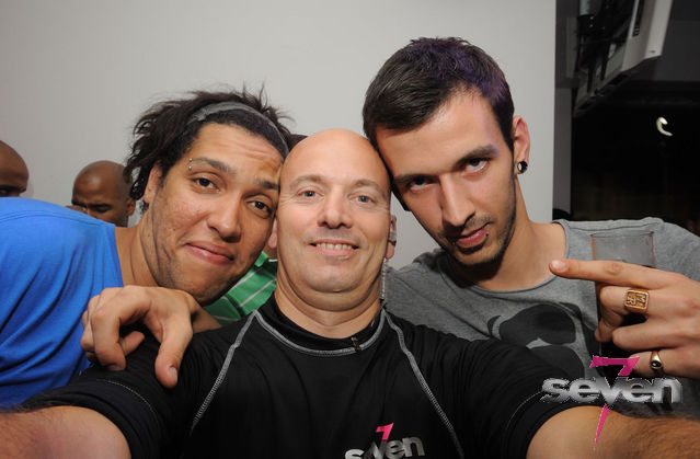 Cliquer pour voir l'image en taille réelle