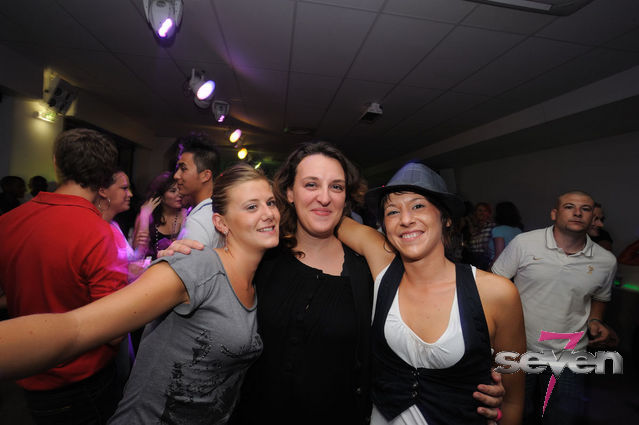 Cliquer pour voir l'image en taille réelle