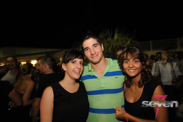 Cliquer pour voir l'image en taille réelle