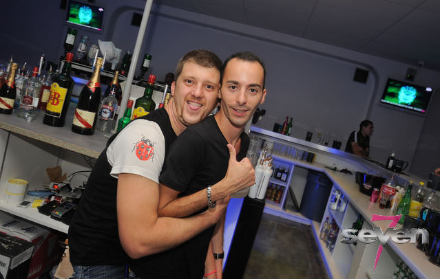 Cliquer pour voir l'image en taille réelle