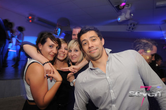 Cliquer pour voir l'image en taille réelle