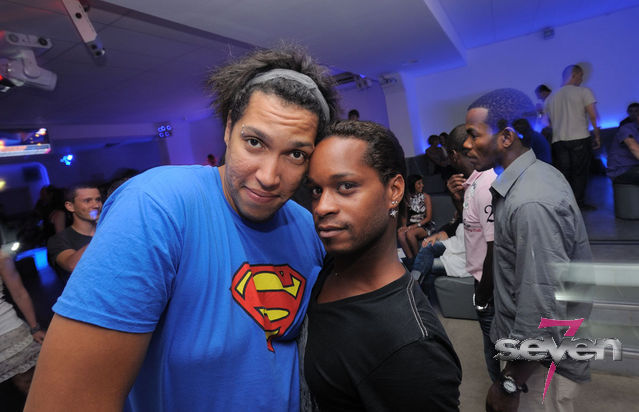 Cliquer pour voir l'image en taille réelle