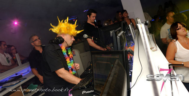 Cliquer pour voir l'image en taille réelle