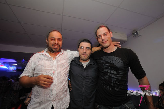 Cliquer pour voir l'image en taille réelle