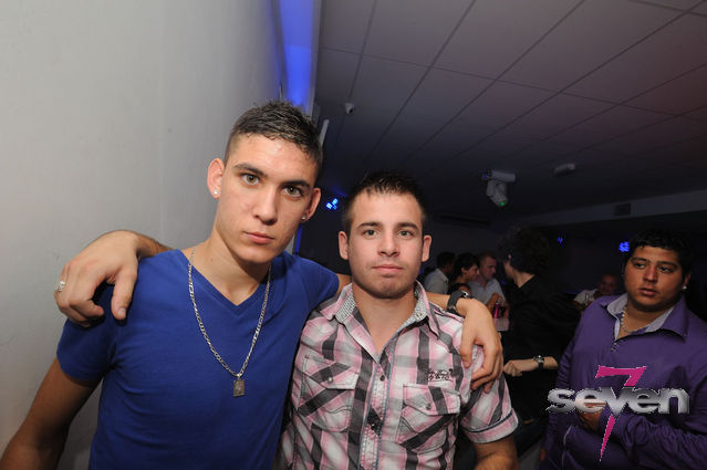 Cliquer pour voir l'image en taille réelle