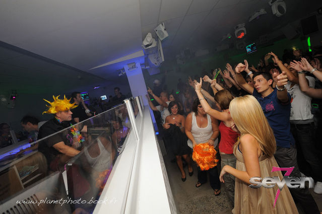 Cliquer pour voir l'image en taille réelle