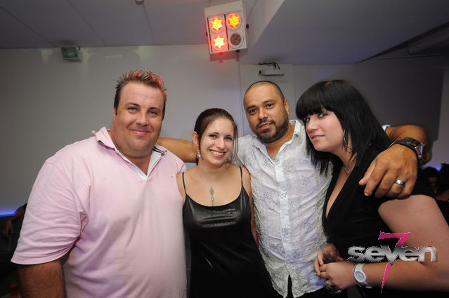 Cliquer pour voir l'image en taille réelle