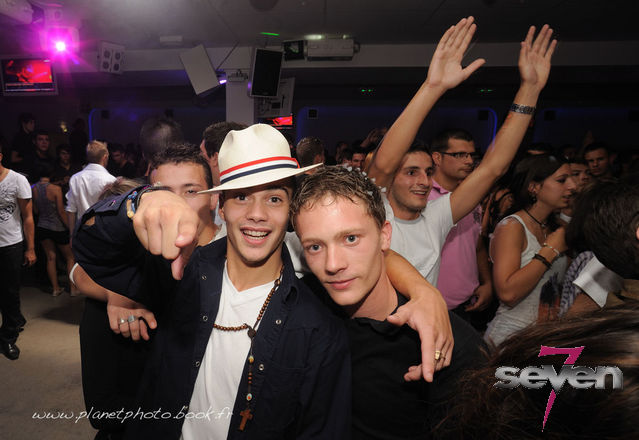 Cliquer pour voir l'image en taille réelle