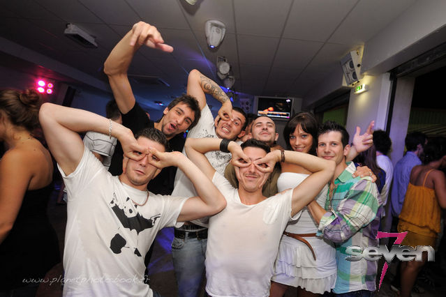 Cliquer pour voir l'image en taille réelle