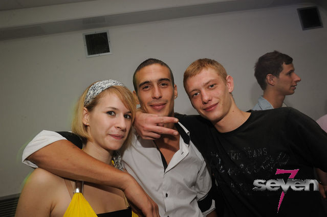 Cliquer pour voir l'image en taille réelle