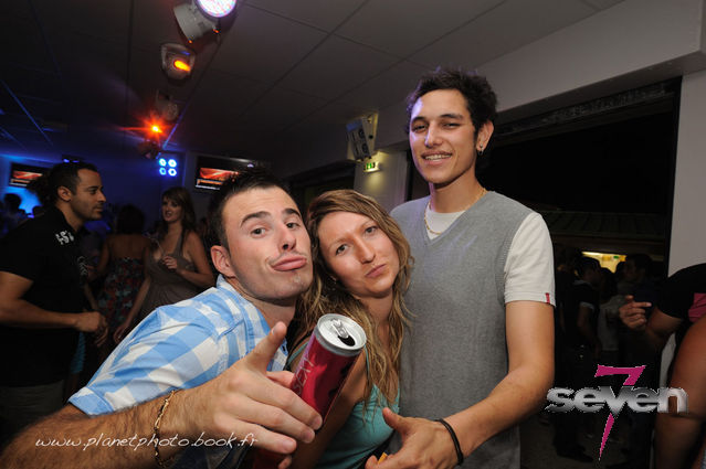 Cliquer pour voir l'image en taille réelle