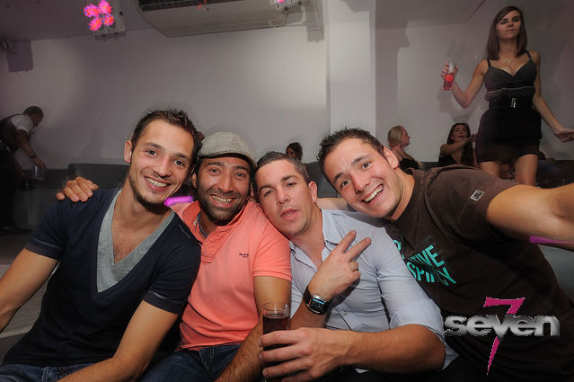 Cliquer pour voir l'image en taille réelle