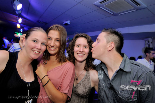 Cliquer pour voir l'image en taille réelle