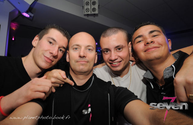 Cliquer pour voir l'image en taille réelle