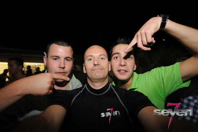 Cliquer pour voir l'image en taille réelle