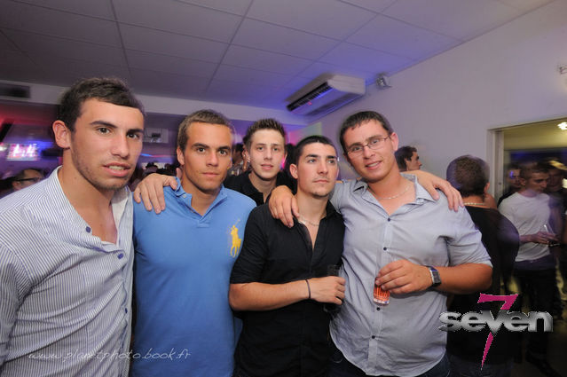 Cliquer pour voir l'image en taille réelle