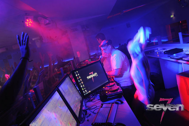 Cliquer pour voir l'image en taille réelle