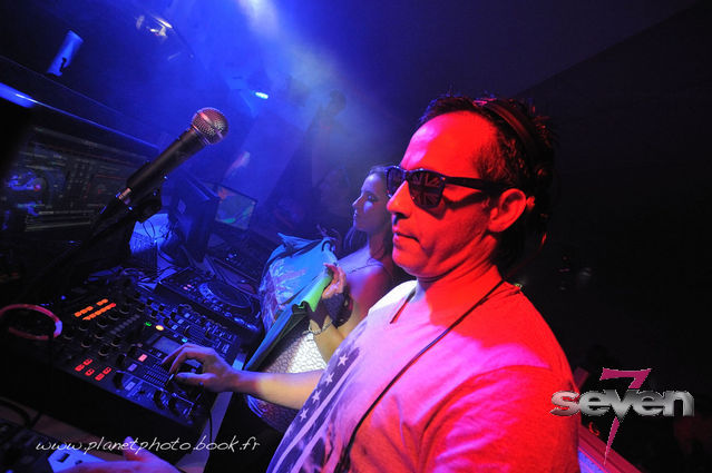 Cliquer pour voir l'image en taille réelle