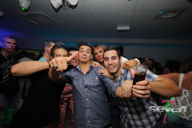 Cliquer pour voir l'image en taille réelle