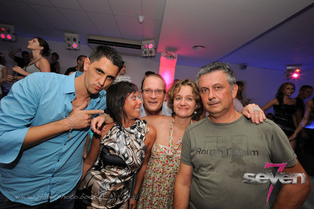 Cliquer pour voir l'image en taille réelle