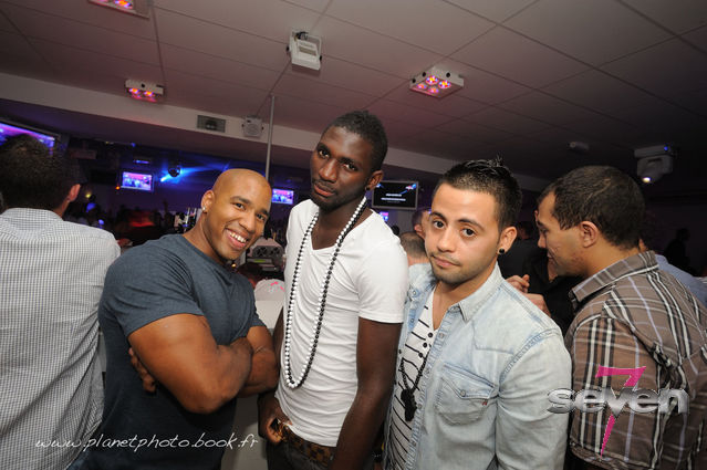 Cliquer pour voir l'image en taille réelle