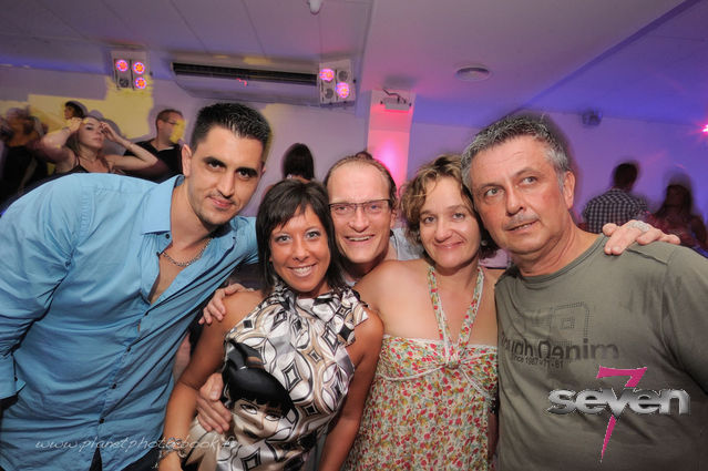 Cliquer pour voir l'image en taille réelle