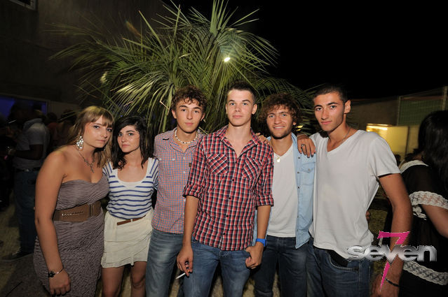 Cliquer pour voir l'image en taille réelle