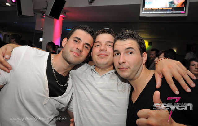 Cliquer pour voir l'image en taille réelle