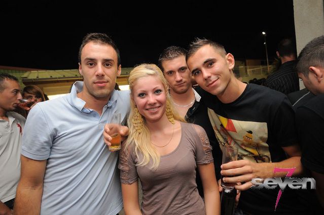 Cliquer pour voir l'image en taille réelle