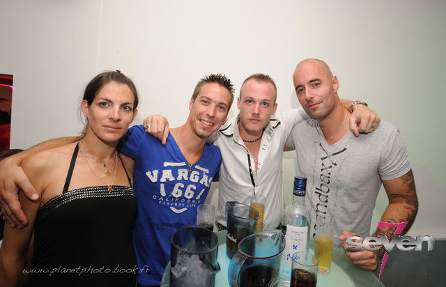 Cliquer pour voir l'image en taille réelle