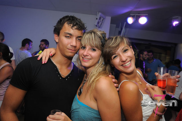 Cliquer pour voir l'image en taille réelle